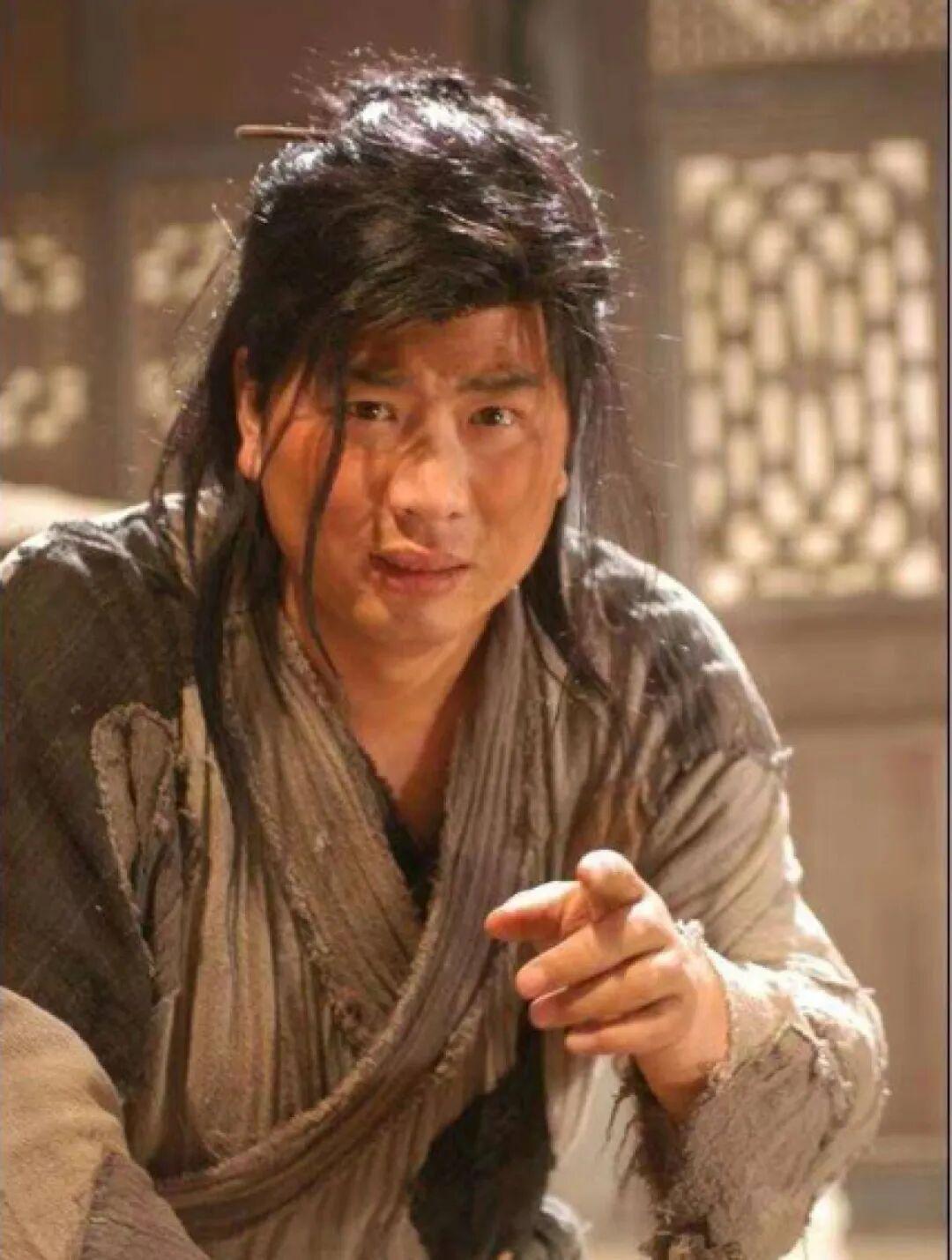 华体会官方-《武林外传》演员在郑州开免费自助餐厅，“没有收银台，谁都可以来吃，付钱全凭自愿”，坚持做爱心粥5年，本人：任何有需要的人都能来