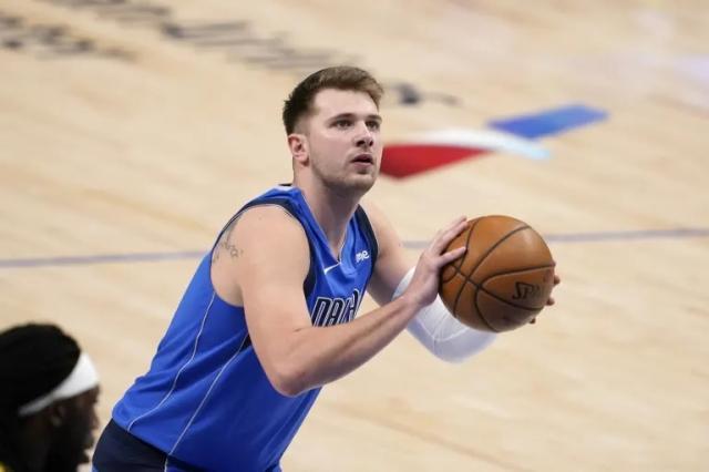 华体会官网-【观察】本赛季五大孤胆英雄 比尔上榜库里仅第三